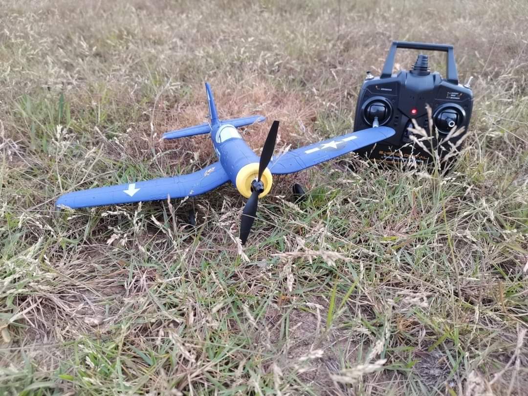 VOLENTEX RC F4U CORSAIR เครื่องบินบังคับวิทยุ 4CH 2.4 GHZ GYRO 6G ชุดพร้อมเล่น