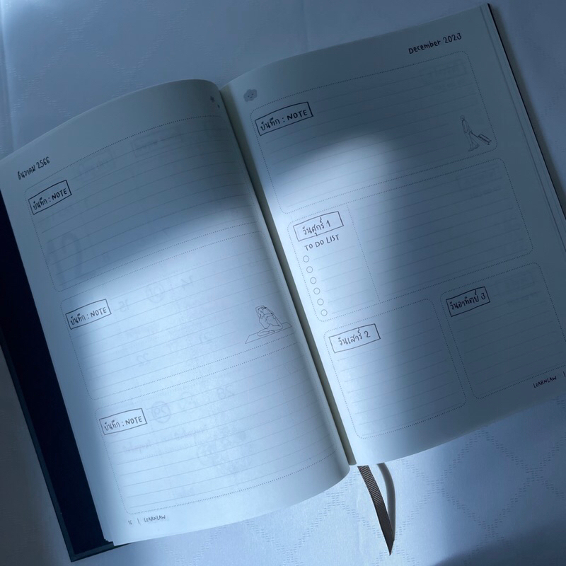 (SALE50%!) PLANNER 2024 LEARN LAW หรือ สมุดนัดความปี 2024/2567 ปกแข็ง ปั้มฟอยล์ทอง