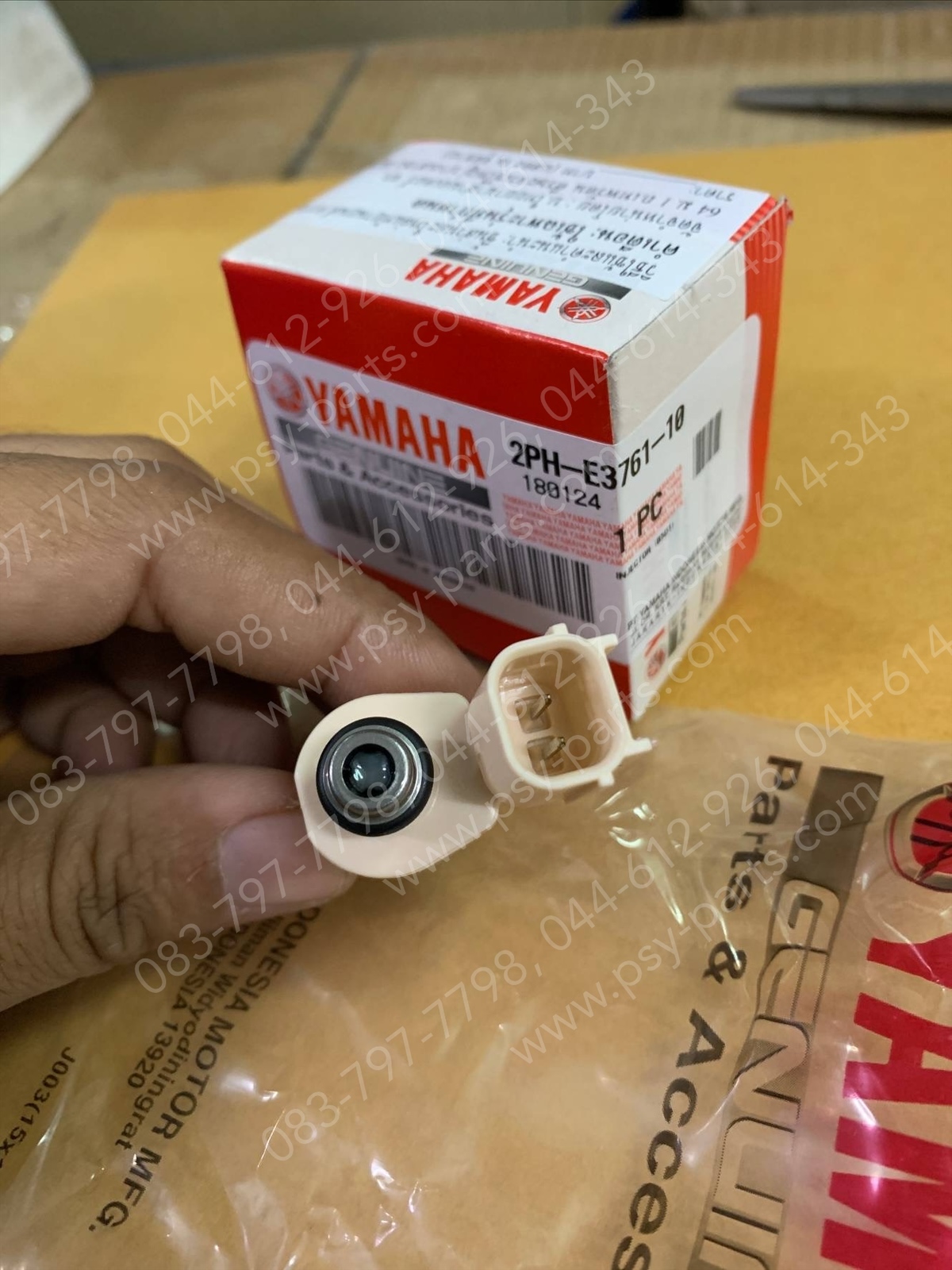 หัวฉีดน้ำมัน FINO 125, GT 125, QBIX, TRICITY แท้ๆ 2PH-E3761-00, 2PH-E3761-10