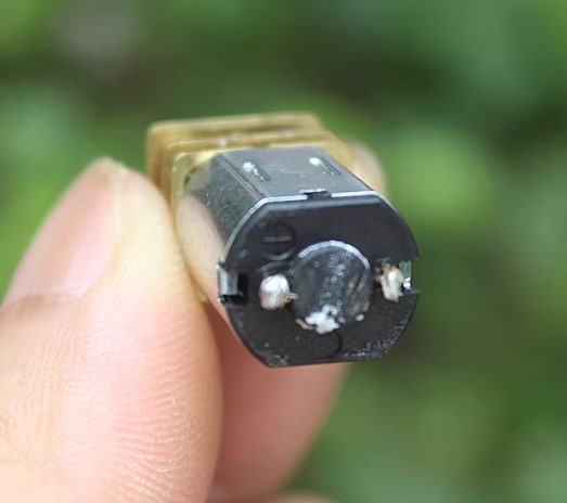 มอเตอร์เกียร์ N20 speed 3-6V (33-66 rpm) reduction gear motor Disassembly Unused สินค้ามือสองสถาพใหม่