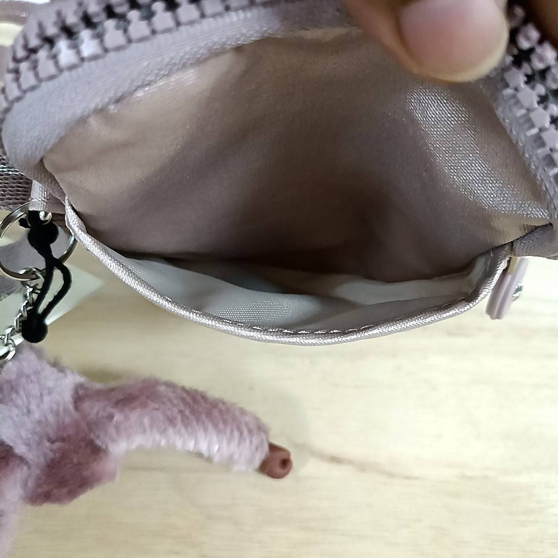 กระเป๋าคิปลิ้ง กระเป๋าใส่มือถือ Kipling Tally