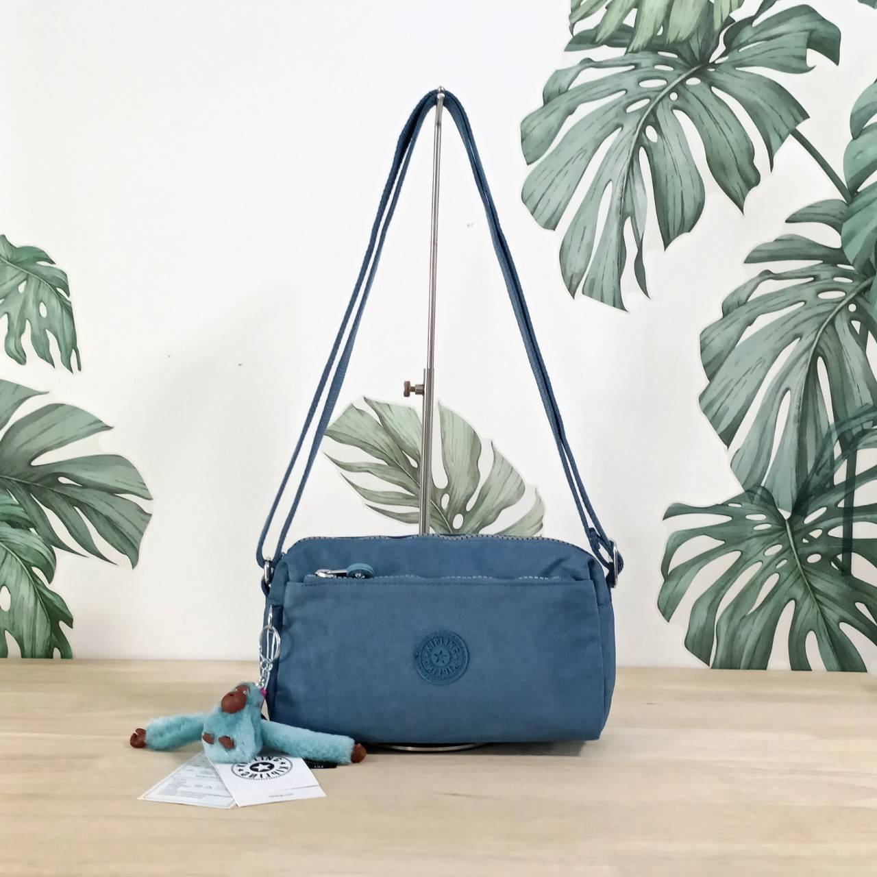 KIPLING คิปลิ้ง K16217 Seoul up sling bag คิปลิง กระเป๋าสะพายไหล่