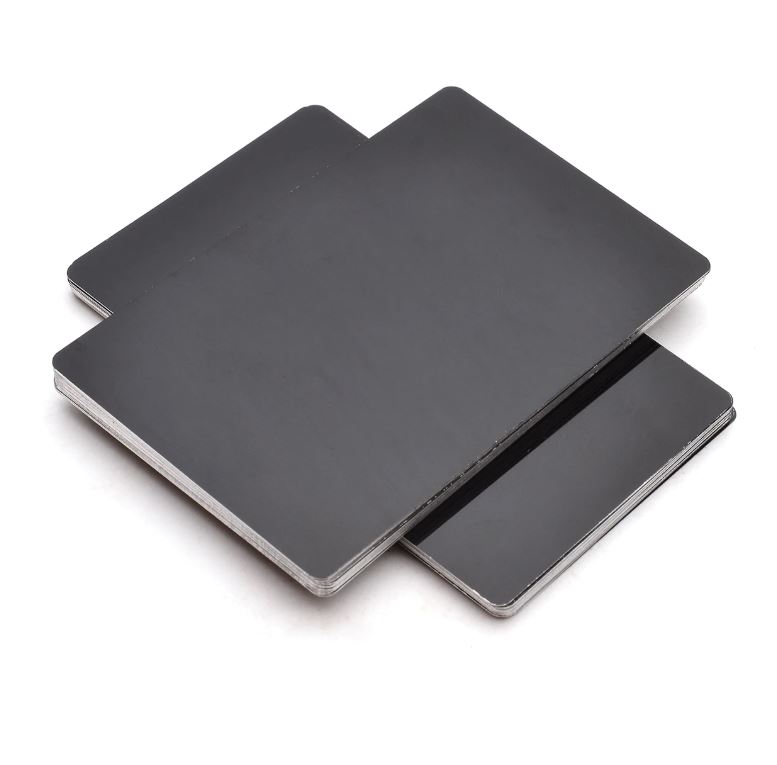 นามบัตรอลูมิเนียมว่างเปล่า สีดำเงา ขนาด 86x54mm. หนา 0.22มม. 1 กล่อง มี 100 แผ่น. Bright Black Aluminum Alloy Card Engraving Metal Business Access Business Card Blank Thickness 0.22mm.