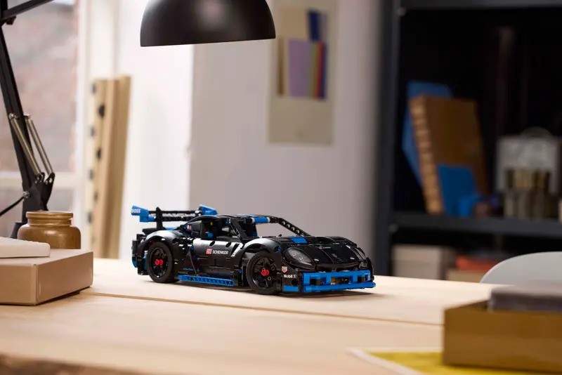 LEGO Technic เลโก้ 42176 Porsche GT4 e-Performance Race Car
