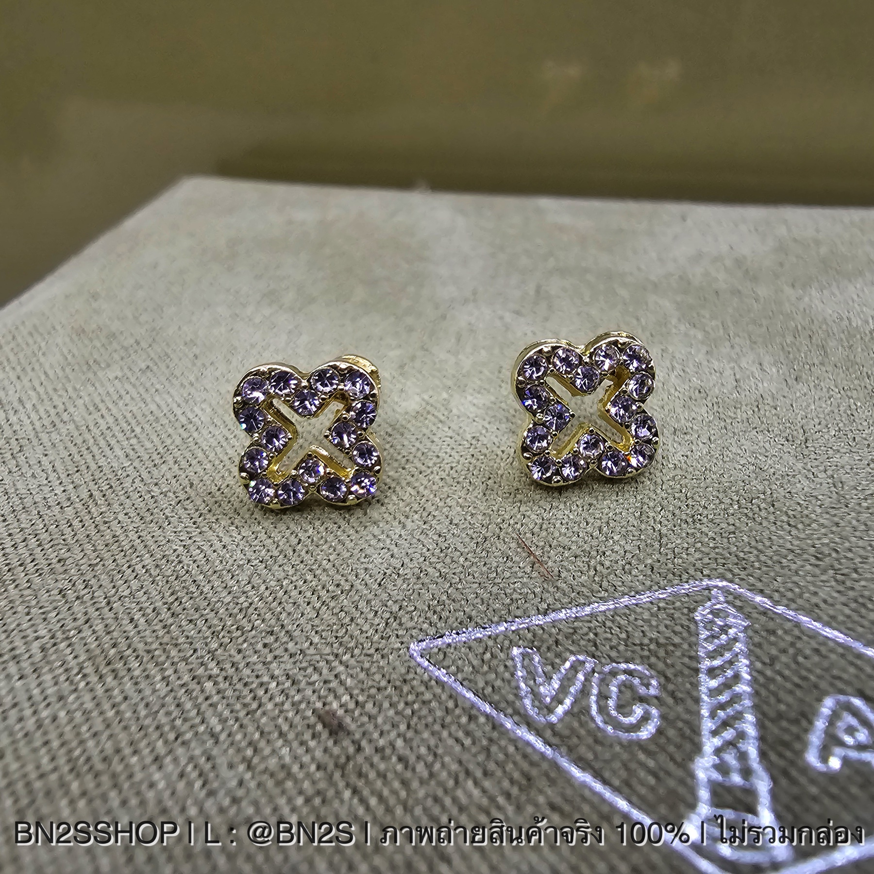 ต่างหูจี้สตั๊ดจี้ดอกไม้ ใบโคลเวอร์ 4 แฉก VC Stud Earrings