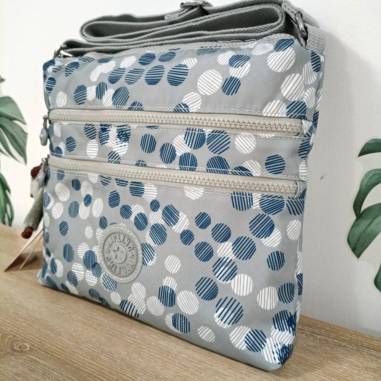 กระเป๋าสะพายข้าง Kipling Ella คิปลิ้ง