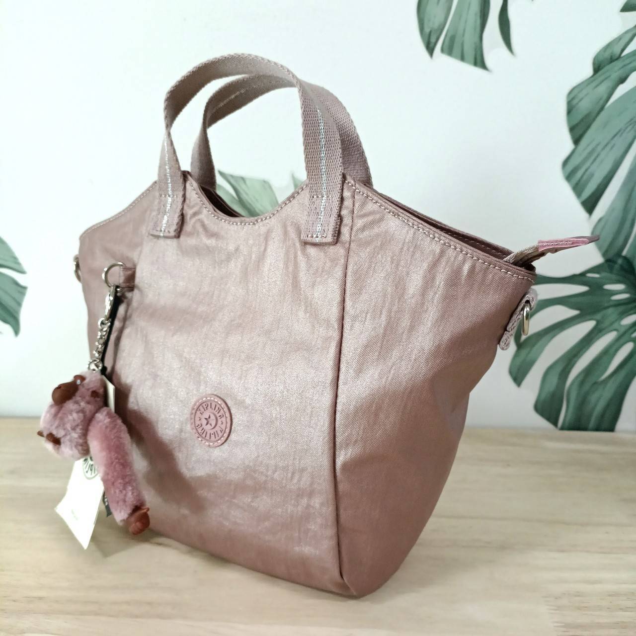 KIPLING กระเป๋าสะพาย กระเป๋าถือ NORI Handbag & Shoulder bag