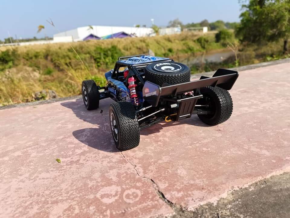 รถบังคับวิทยุ: Wltoys Item No:124018 มาตราส่วน: 1/12 ความเร็วสูงสุด: 60 กม. / ชม ระบบพลังงาน ESC: แผงวงจรรวม Motor:550 brushed motor