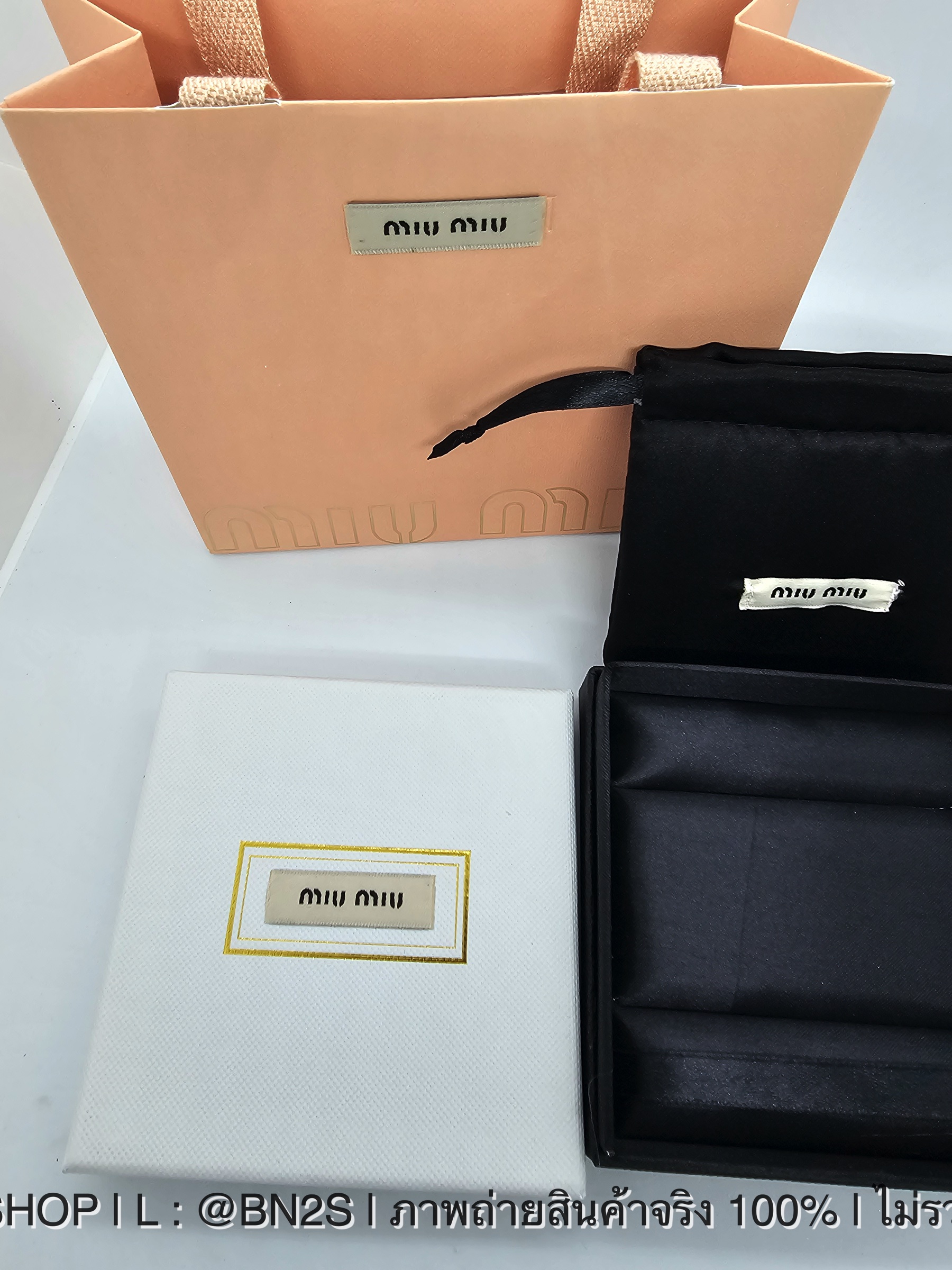 กล่องกระดาษ มิว มิว สีดำ ชมพู MIU MIU Box Set ได้ครบชุดตามภาพ สินค้าพร้อมส่งในไทย