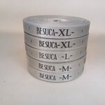 ป้ายคอเสื้อ เนื้อริบบิ้นซาติน 1.3 ซม. ริบบิ้นสีเทา 67 พิมพ์ดำ 5 ม้วน