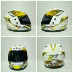 🔥หมวกกันน็อค SNALL RYUKI ลายเหลืองขาวเงา