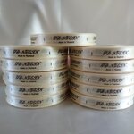 ป้ายคอเสื้อ เนื้อริบบิ้นซาติน 1.3 ซม. ริบบิ้นสีครีม S-2 พิมพ์น้ำตาล 11 ม้วน