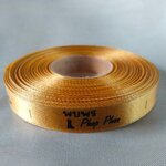 ป้ายคอเสื้อ เนื้อริบบิ้นซาติน 1.3 ซม. ริบบิ้นสี86 พิมพ์ดำ 1 ม้วน