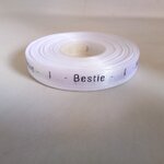 ป้ายคอเสื้อ เนื้อริบบิ้นซาติน 1.3 ซม. ริบบิ้นสีขาว 1 พิมพ์ดำ 1 ม้วน