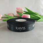 ป้ายคอเสื้อ เนื้อริบบิ้นซาติน 2.0 ซม. ริบบิ้นสีดำ 1 พิมพ์ขาว 1 ม้วน