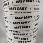 ป้ายคอเสื้อ เนื้อคอตต้อนก้างปลา 1.3 ซม.พิมพ์น้ำตาล 1 ม้วน