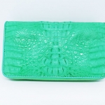 สินค้าแนะนำ : กระเป๋าสตางค์หนังจระเข้แท้ ซิปคู่ สีเขียว