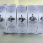 ป้ายคอเสื้อ เนื้อริบบิ้นซาติน 2.5 ซม. ริบบิ้นสีขาว พิมพ์ดำ 5 ม้วน