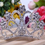 มงกุฏเพชร ขนาดกว้าง 8สูง 5 ซม. แบบหวีปักง่าย #พร้อมส่ง