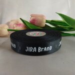 ป้ายคอเสื้อ เนื้อริบบิ้นซาติน 2.5 ซม. ริบบิ้นสีดำ 2 พิมพ์ขาว 1 ม้วน