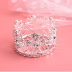 มงกุฏเจ้าหญิงทรงกลม ประดับเพชรสวยงาม ขนาดฐานกว้าง6 สูง 3.5ซม. แบบหวีปักง่าย #พร้อมส่ง