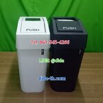 ถังขยะฝาสวิงเหลี่ยม 9 ลิตร