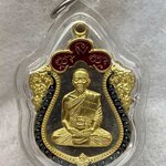 เลข 3 เนื้อเงิน ขอบทอง องค์ทองคำ ลงยา 2 สี ปะฉลุ 3 ชิ้น (เหรียญสมนาคุณจาก ชุดทองคำ ลงยา ชุด B1.1) // เหรียญเสมา นิรันตราย หลวงพ่อคูณ ปริสุทฺโธ วัดบ้านไร่ พิมพ์เต็มองค์ งานบุญสุขในหัวใจ2 เพือครูชายแดนใต้ >>>>>รุ่นสุดท้าย<<<<<&