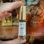 น้ำมันดึงดูดรัก (Attraction oil)