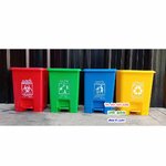 ถังขยะแยกประเภท เท้าเหยียบ ทรงเหลี่ยม 15 ลิตร