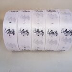 ป้ายคอเสื้อ เนื้อริบบิ้นซาติน 2.5 ซม. ริบบิ้นสีขาว 1 พิมพ์ดำ 5 ม้วน