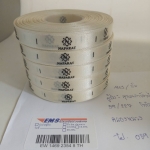 ป้ายคอเสื้อ เนื้อริบบิ้นซาติน 1.3 ซม. ริบบิ้นสีครีม S-2 พิมพ์ดำ 5 ม้วน