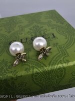 ต่างหูไข่มุกจี้รูปผึ้ง ทับหลังไข่มุก Dior Tribles BEE Earrings