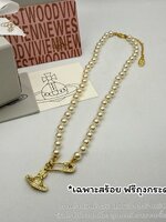 สีทอง | (ORI) Vivienne Westwood Lucrece Pearl Necklace สร้อยคอไข่มุก วีเวียน เวสวู๊ด จี้ดาวเสาร์ประดับคริสตัล เข็มกลัด ความยาว 40 ซม. ปรับเพิ่มได้ 5 ซม. ไม่รวมกล่อง Free ถุงกระดาษ ซองซิปล็อคแบรนด์