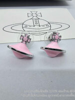 สีชมพู | Vivienne Westwood Dripping Earrings ต่างหูวิเวียน เวสวุ๊ด จี้ดาวเสาร์ลงสี ชมพู สีจาว งานสวย สไตล์มินิมอล พร้อมส่งในไทย