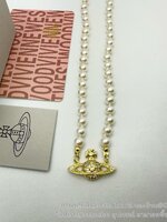 สีทอง | VIVIENNE WESTWOOD MINI BAS RELIEF PEARL CHOKER สร้อยคอไข่มุกวิเวียน จี้ฝังเพชรดาวเสาร์ อับเกรดตัวจี้ใหญ่ งานจะสวยขึ้น ตัวจี้ เพชร สวยกว่างาน 169฿ สายถักมัดปม ปรับความยาวไม่ได้