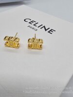 อะไล่ทอง | [ออริ] CELINE STUDS IN BRASS WITH GOLD FINISH ต่างหูสตั๊ด ซีลีน ทรีออม อะไหล่เงิน/ทอง งานปั๊มเลเซอร์โลโก้ 1:1 ไม่ลอกไม่ดำ ก้านเงิน 925 ไม่รวมกล่อง / มีถุงซิปล็อค ถุงกระดาษ