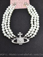 สีเงิน | Vivienne Westwood สร้อยคอโชกเกอร์ VW Three Row Chocker ไข่มุก 3 ชั้น ห้อยจี้ดาวเสาร์อะไหล่เงิน ทอง งานปั๊มแบรนด์ด้านหลัง