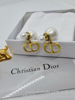 ต่างหูดิออ Dior Tribles ต่างหูจี้ CD อะไหล่ทอง พร้อมส่ง