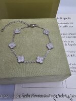 สีเงิน | สร้อยข้อมือ แวนคีฟ จี้ใบโคลเวอร์ 4 แฉก ฝังเพชร สีเงิน ทอง งานดี