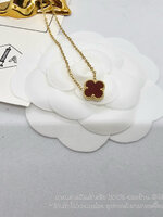 สีแดง | สร้อยคอจี้ดอกไม้ แวนครีฟ Van cleef จี้ดอกโคลเวอร์หลากสี อะไหล่สีทอง มีให้เลือก 5 สี พร้อมส่ง ตัวจี้มินิ ร้านคนไทยส่งไวไม่ต้องรอ *งานไม่ปั๊ม ไม่มีกล่อง อุปกรณ์ สำเนา