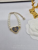 [ออริ] สร้อยแขน Chanel CC Heart Denim & Pearls Bracelet Blue/White Gold Hardware สร้อยแขนไข่มุก จี้หัวใจน้ำเงิน