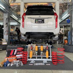 [YSS E SERIES]Mitsubishi pajero เข้ารับบริการอัพเกรดช่วงล่างเพิ่มความนุ่ม หนึบ ลดอาการโคลงเคลงย้วยส่าย เน้ใช้งานประจำวัน ใช้งานง่าย ไม่ต้องปรับไม่เสียเวลา โทร. 08-6569-1915