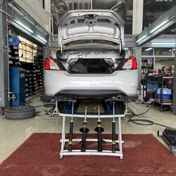 [MONROE OE SPECTRUM]NISSAN ALMERA เข้ารับบริการเปลี่ยนโช้คอัพรถยนต์ใช้งานประจำวัน เน้นนุ่มนวล โทร. 08-6569-1915