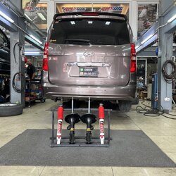 [YSS DTG PLUS]HYUNDAI H1 เข้ารับบริการเปลี่ยนโช้คอัพ ใช้งานประจำวันเน้นนุ่มหนึบ ลดอาการโคลงเคลง โทร. 08-6569-1915