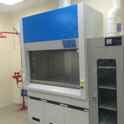 ตู้ดูดไอพิษสารเคมี Fume Hood