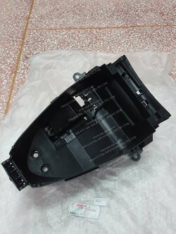 กล่องใส่ของ MIO 115-I แท้ๆ 54S-F4704-00, 54S-F4704-01