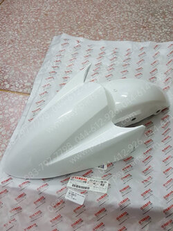 บังโคลนหน้า NOUVO MX แท้ๆ สีขาว (Y276) 1P7-F1511-00-P7 