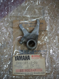 ก้ามปูเกียร์ TZR แท้ๆ เกียร์ (5+6) 2RH-18512-00