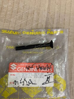 น็อตปลายแฮนด์ RGV แท้ๆ 02132-06505 