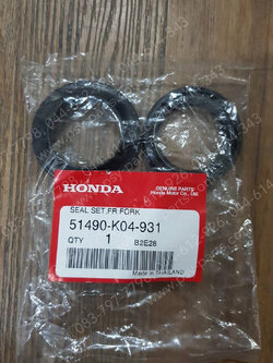 ซีลโช้คหน้า FORZA 300 แท้ๆ + กันฝุ่น 51490-K04-931 (ราคาต่อ 1 ชุด)